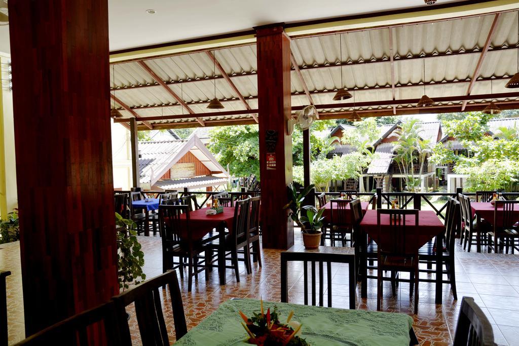 Hotel Vilayvong Ванг-Виенг Экстерьер фото