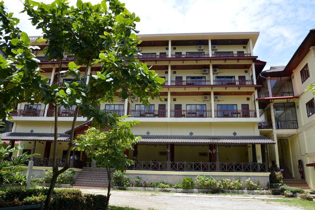 Hotel Vilayvong Ванг-Виенг Экстерьер фото
