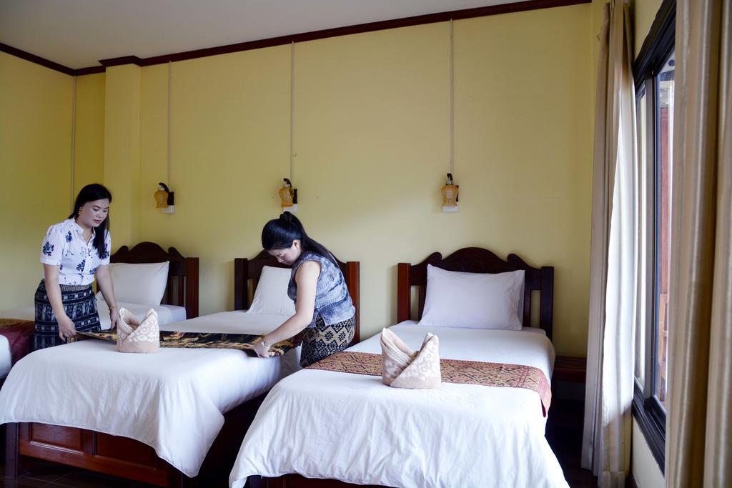 Hotel Vilayvong Ванг-Виенг Экстерьер фото