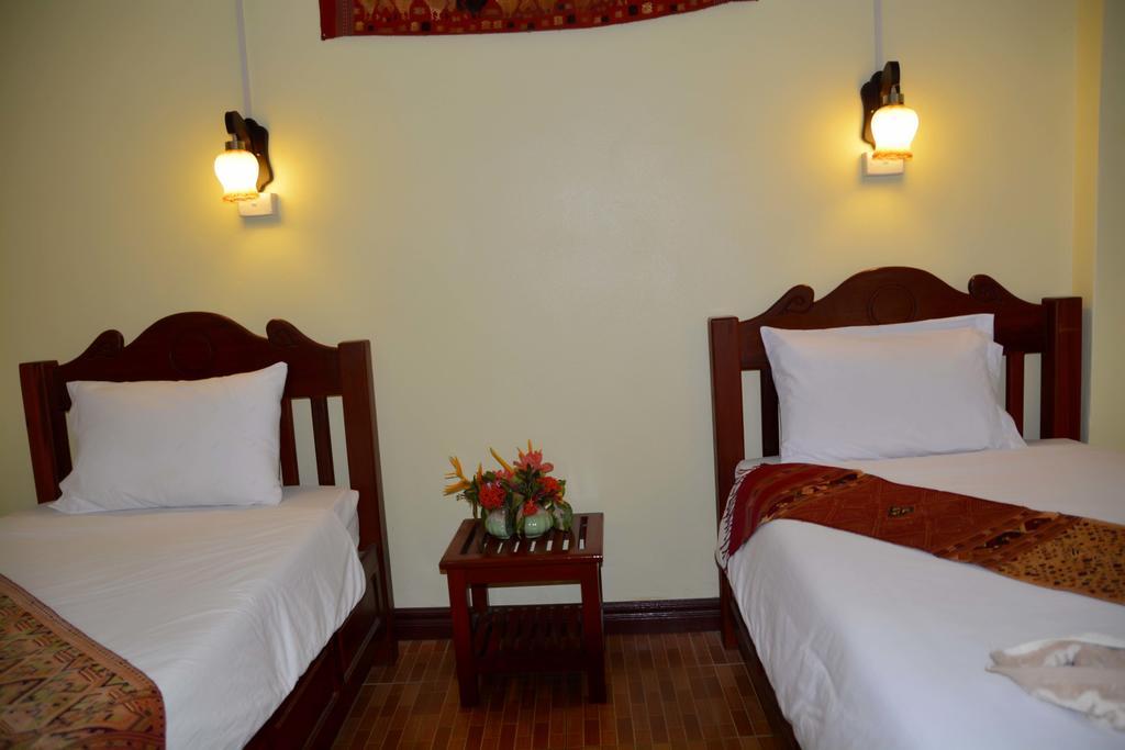 Hotel Vilayvong Ванг-Виенг Экстерьер фото